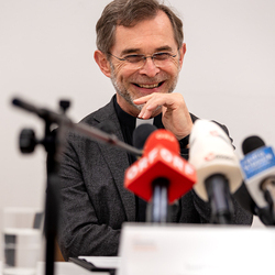 Pressekonferenz zur Ernennung des Erzbischofs