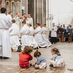 Diakonenweihe 2024 / Erzdiözese Wien/ Schönlaub